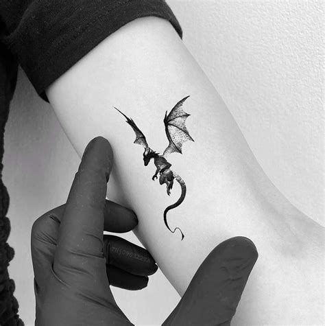 simple dragon tattoo